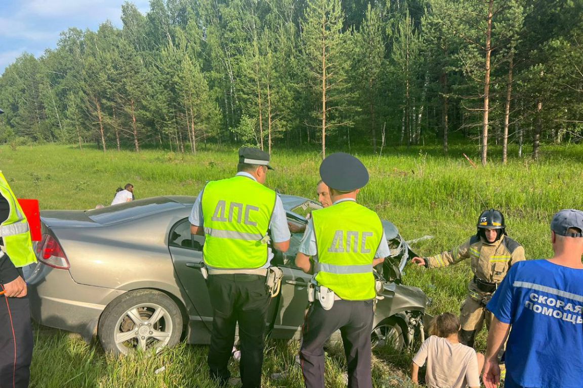 В больнице скончалась пятимесячная девочка, пострадавшая в ДТП на Тюменском  тракте | 01.07.2023 | Екатеринбург - БезФормата